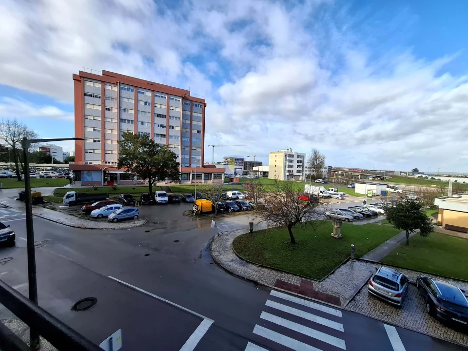 Apartamento T2 para Arrendamento em Caldas da Rainha - Santo Onofre e Serra do Bouro Foto 19