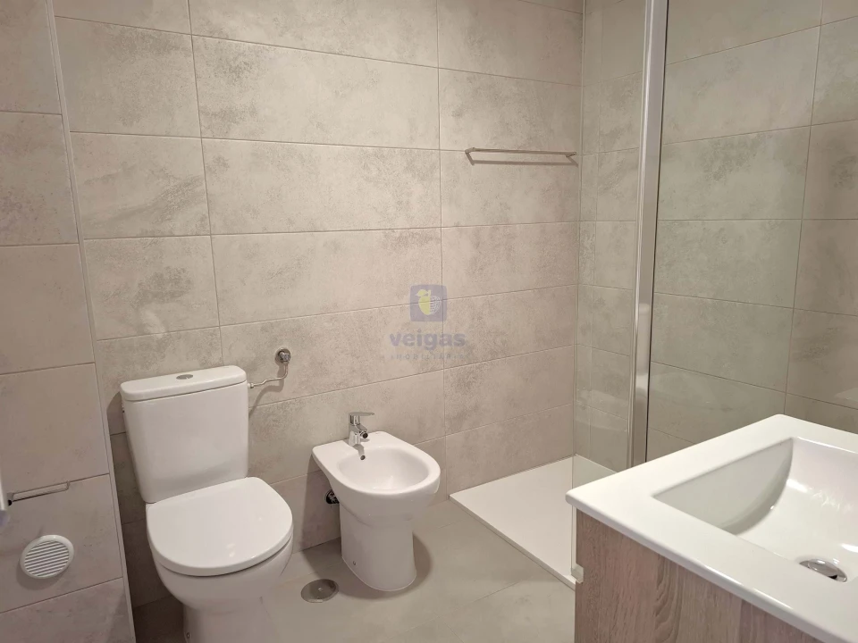 Apartamento T2 para Arrendamento em Caldas da Rainha - Santo Onofre e Serra do Bouro Foto 14