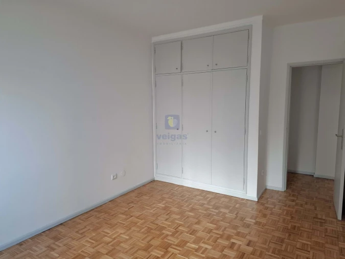 Apartamento T2 para Arrendamento em Caldas da Rainha - Santo Onofre e Serra do Bouro Foto 12