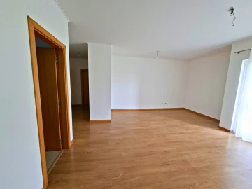 Apartamento T3 para Venda em Rosto do Cão (São Roque)