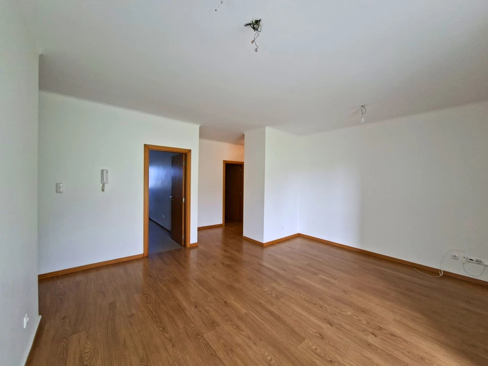 Apartamento T3 para Venda em Rosto do Cão (São Roque) Foto 2