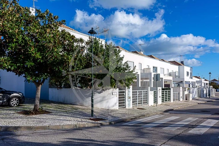 Moradia T2 para Venda em Vila Nova de Cacela Foto 23