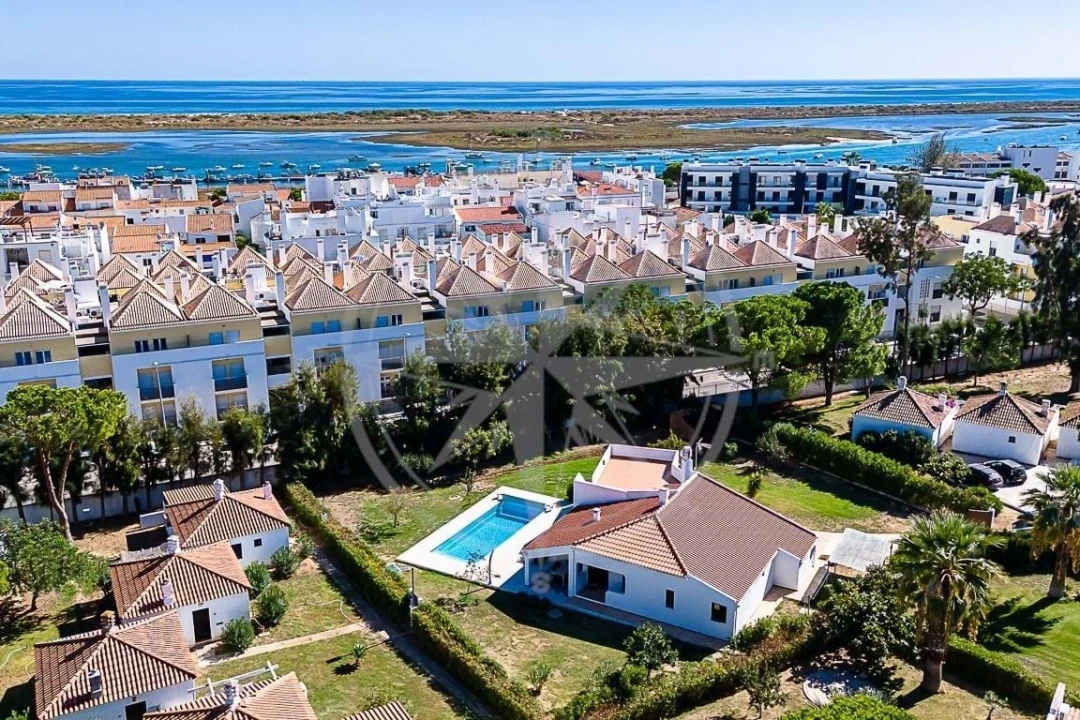 Moradia T3 para Venda em Conceição e Cabanas de Tavira Foto 1