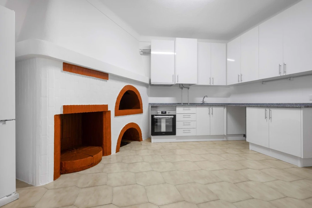 Apartamento T4 para Venda em Fronteira Foto 8