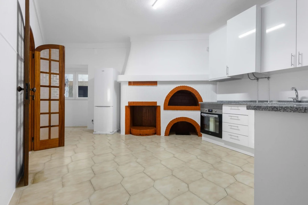 Apartamento T4 para Venda em Fronteira Foto 2