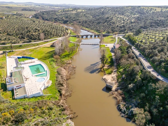 Apartamento T4 para Venda em Fronteira Foto 23