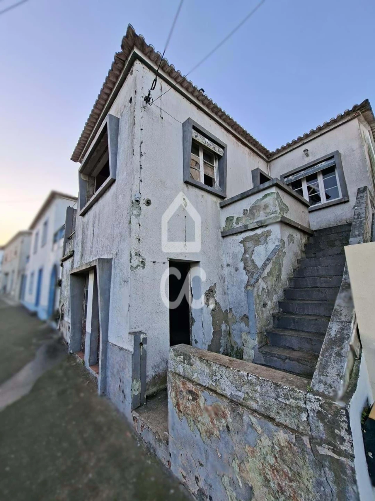 Moradia T3 para Venda em Praia da Vitoria (Santa Cruz) Foto 3