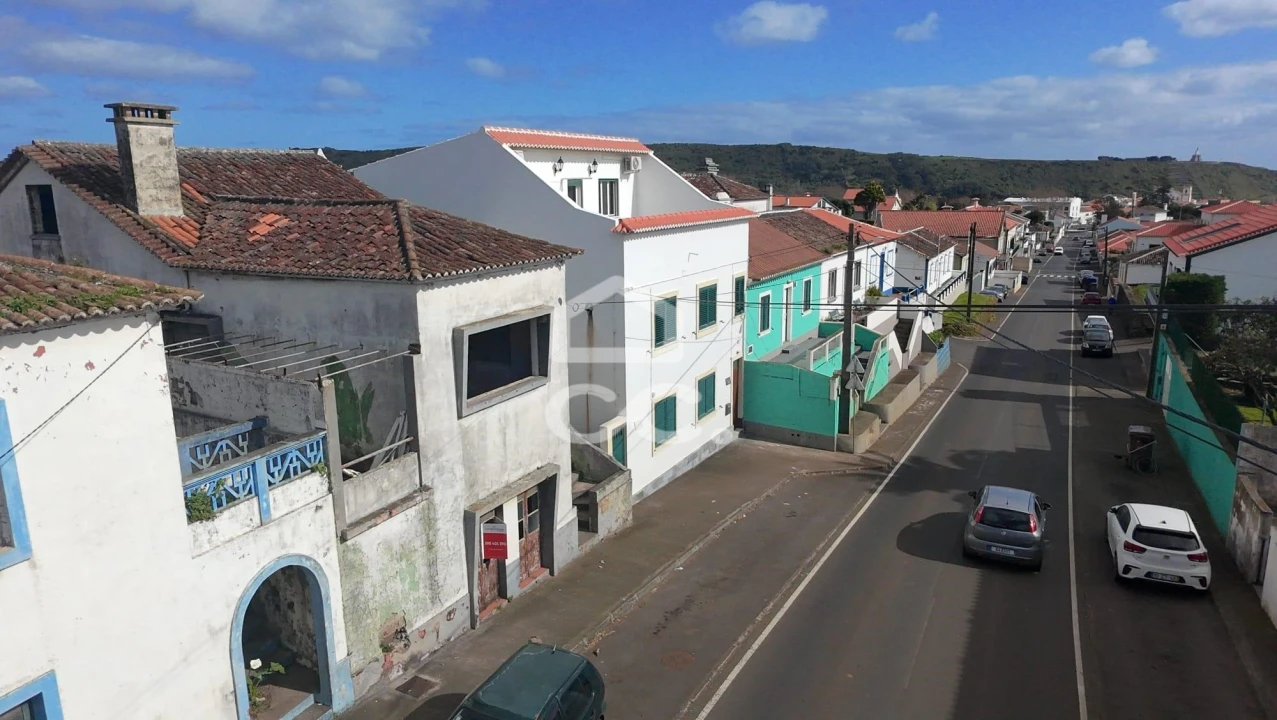 Moradia T3 para Venda em Praia da Vitoria (Santa Cruz) Foto 22