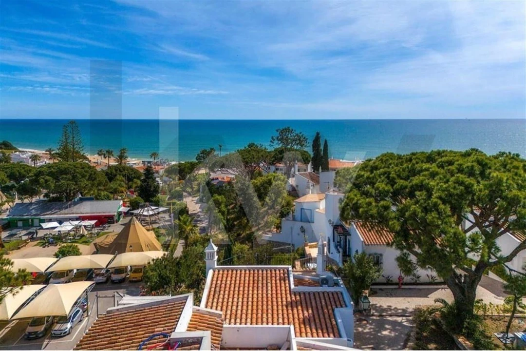 Moradia T3 para Arrendamento férias em Almancil Foto 38