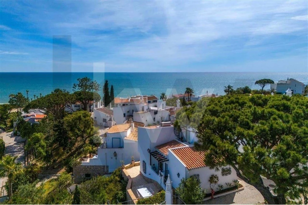 Moradia T3 para Arrendamento férias em Almancil Foto 42