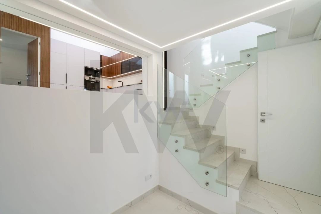 Moradia T3 para Arrendamento férias em Almancil Foto 9