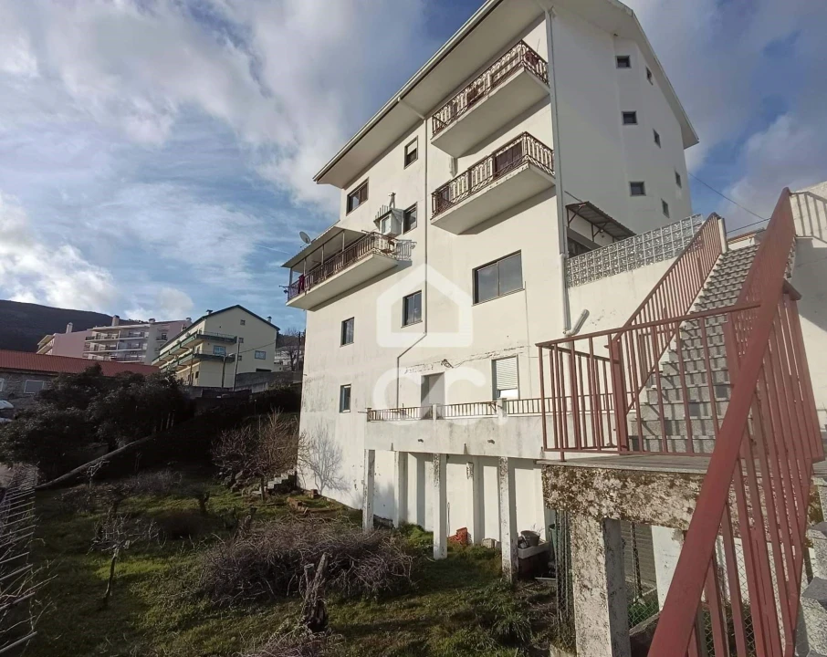 Moradia T6 para Venda em Covilhã e Canhoso Foto 2