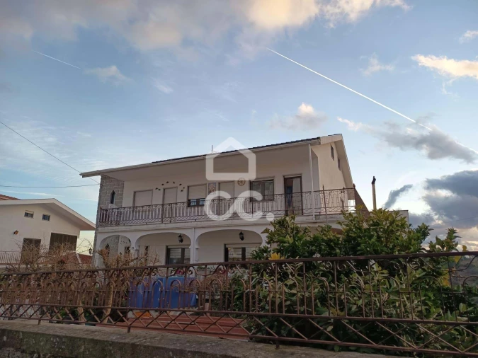 Moradia T6 para Venda em Covilhã e Canhoso Foto 1