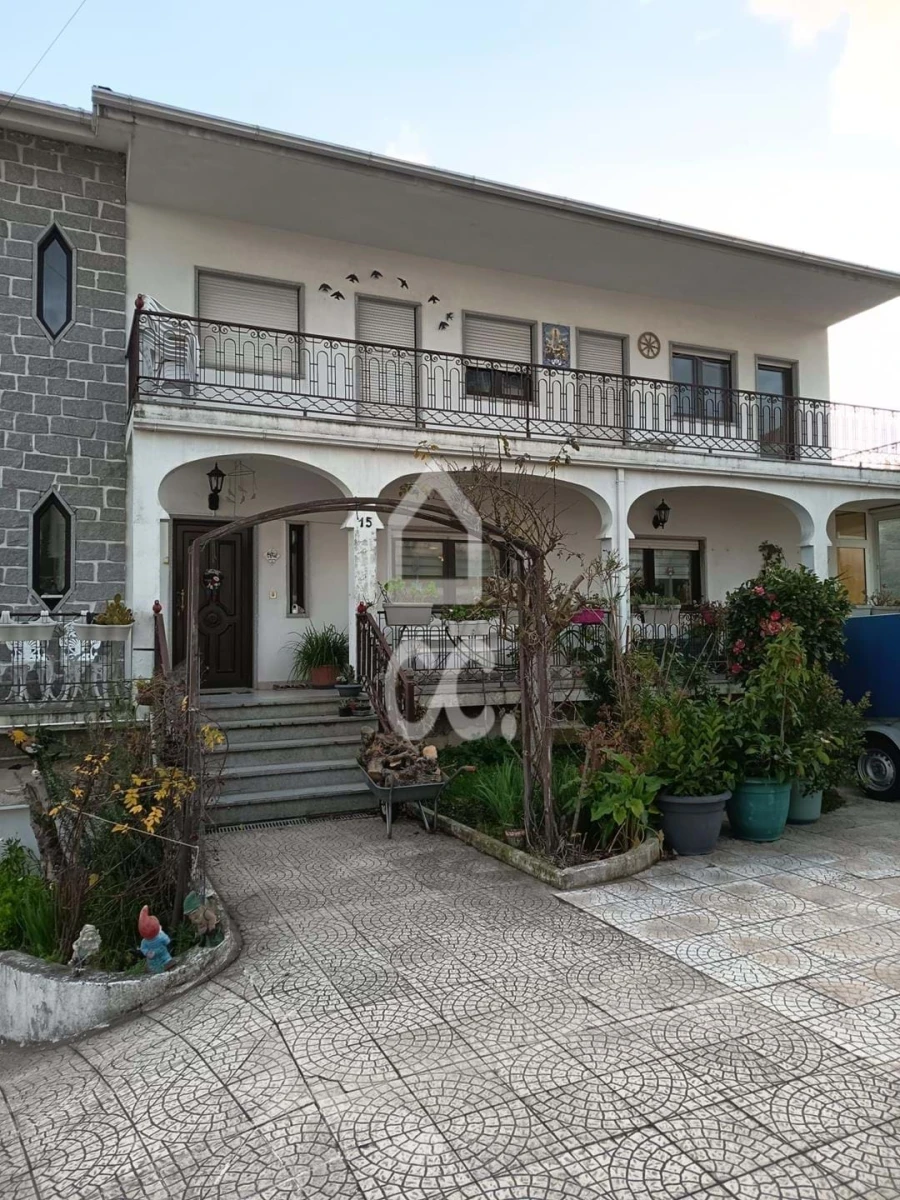 Moradia T6 para Venda em Covilhã e Canhoso Foto 8