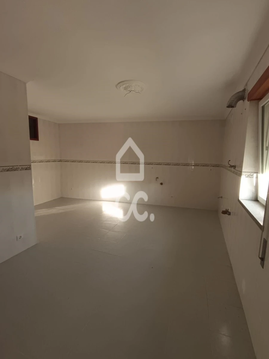 Moradia T6 para Venda em Covilhã e Canhoso Foto 14