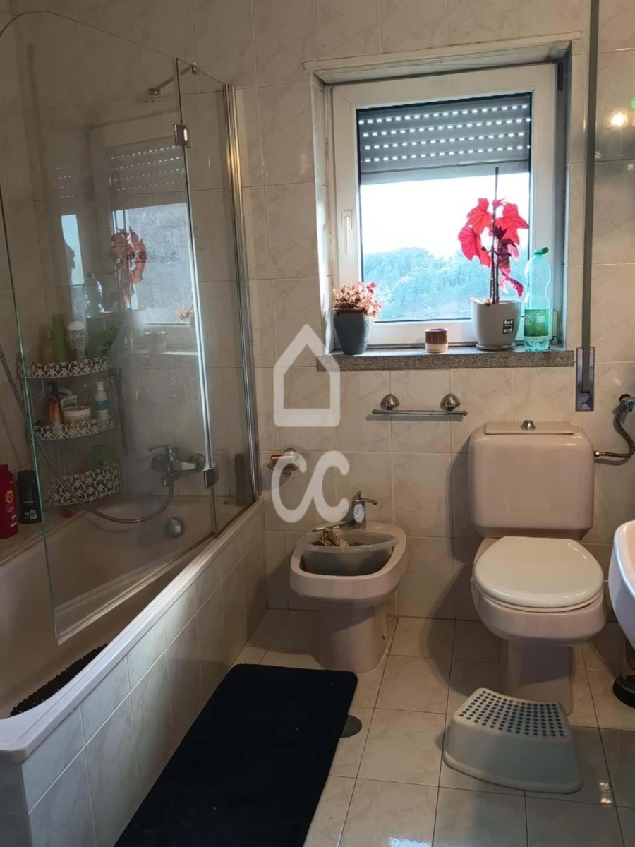 Moradia T6 para Venda em Covilhã e Canhoso Foto 34