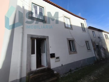 Apartamento T1 para Venda em Santa Maria, São Pedro e Matacães
