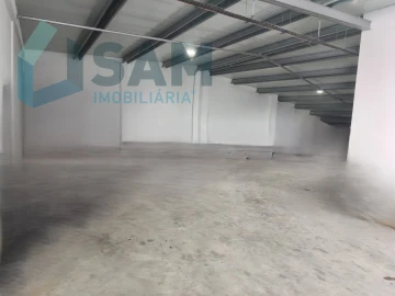 Apartamento T1 para Venda em Santa Maria, São Pedro e Matacães
