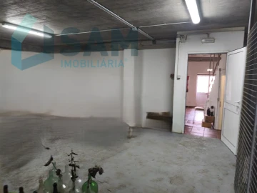 Apartamento T1 para Venda em Santa Maria, São Pedro e Matacães