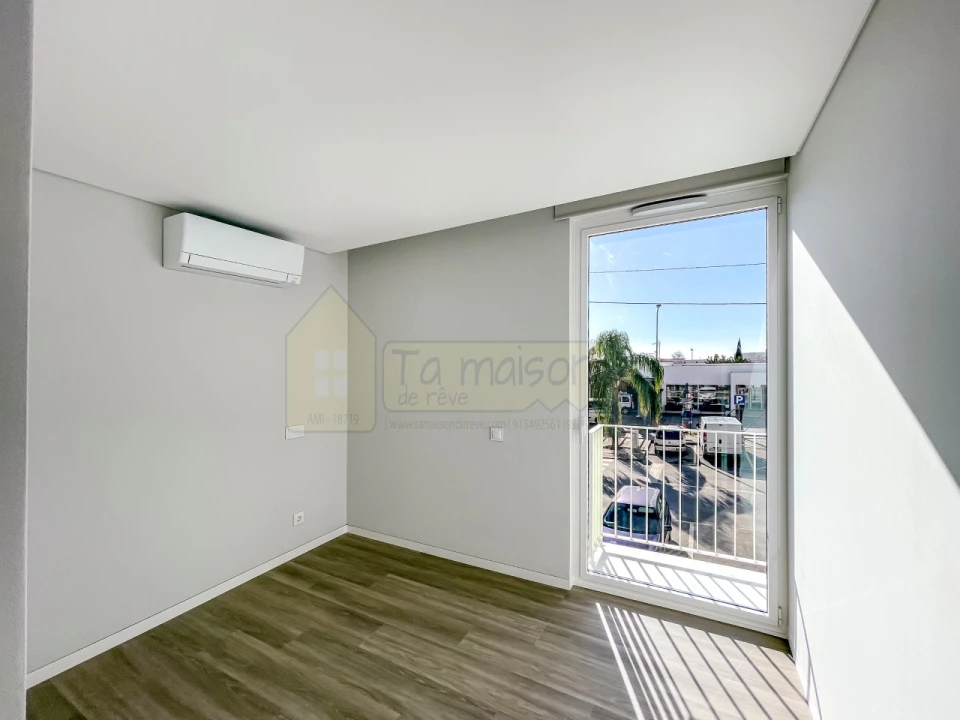 Apartamento T3 para Venda em Almancil Foto 5