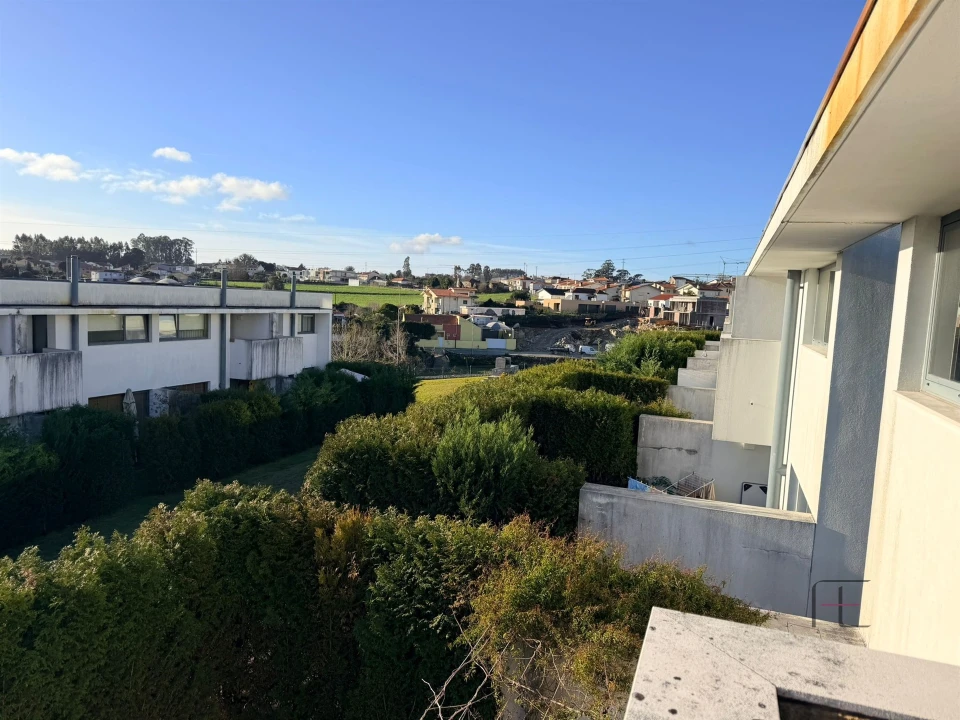 Moradia T3 para Venda em Castêlo da Maia Foto 38