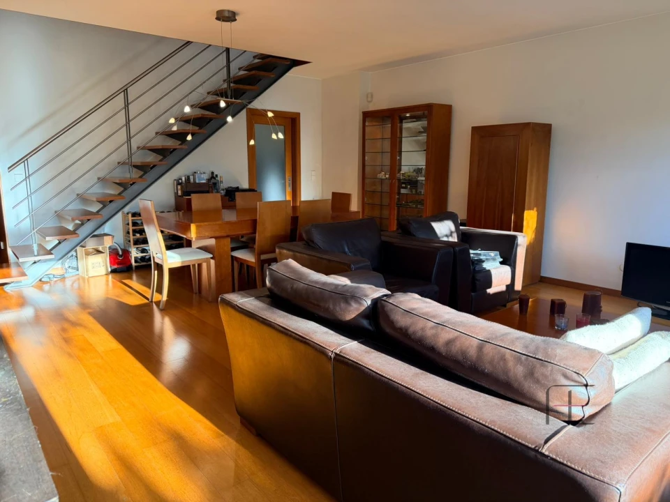 Moradia T3 para Venda em Castêlo da Maia Foto 4