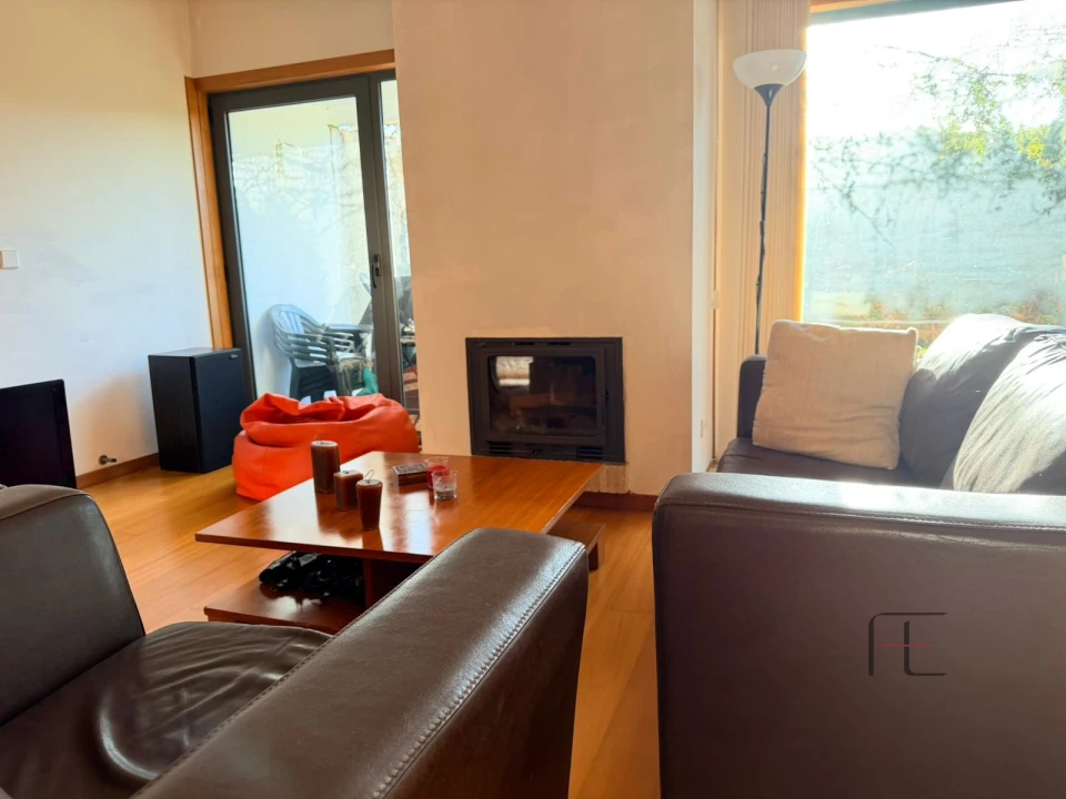 Moradia T3 para Venda em Castêlo da Maia Foto 6