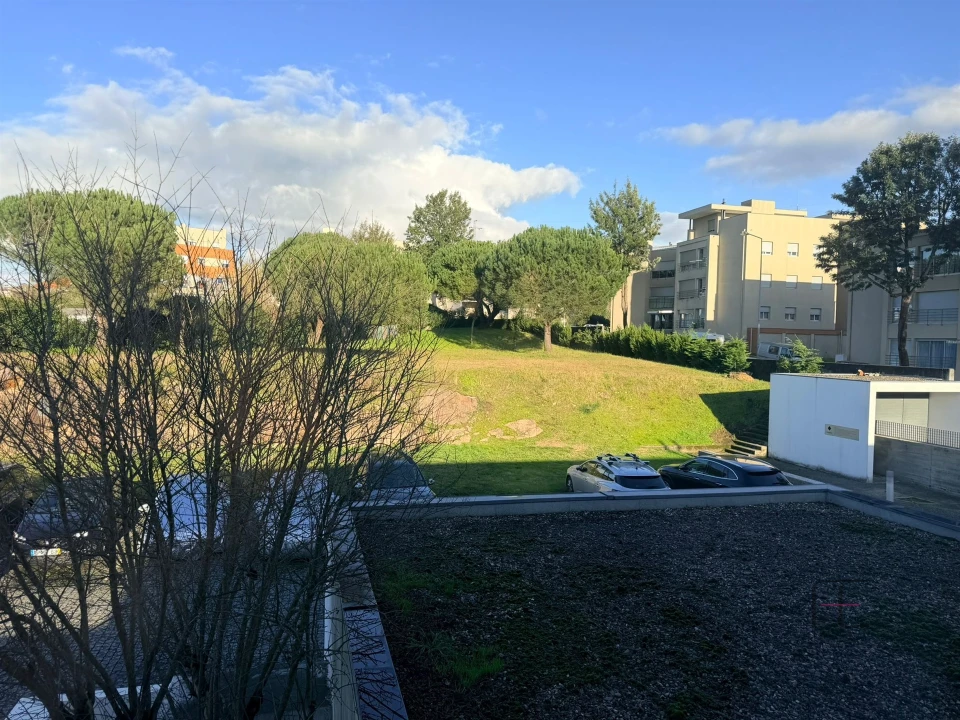 Moradia T3 para Venda em Castêlo da Maia Foto 40