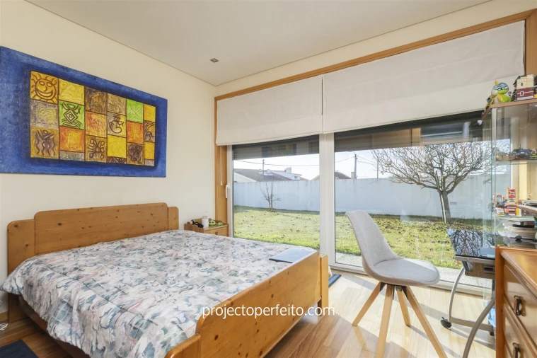 Moradia T4 para Venda em São Felix da Marinha Foto 17