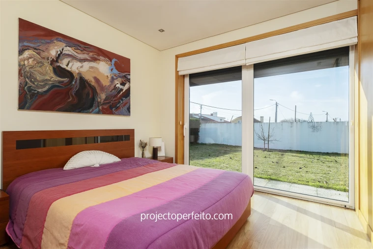 Moradia T4 para Venda em São Felix da Marinha Foto 15