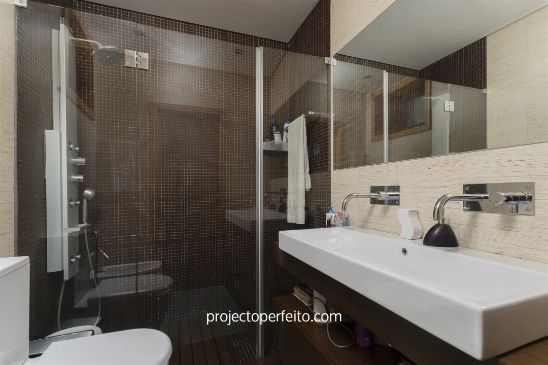 Moradia T4 para Venda em São Felix da Marinha Foto 14