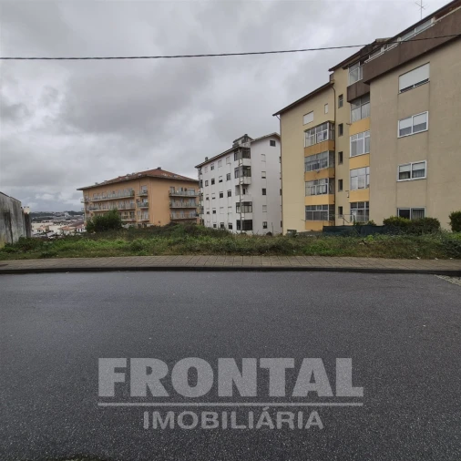 Terreno para Venda em Rio Tinto Foto 1