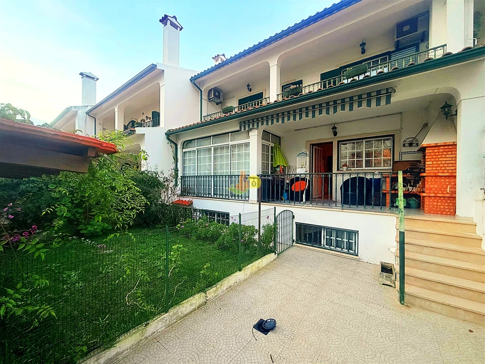 Moradia T3 para Venda em Buarcos Foto 2