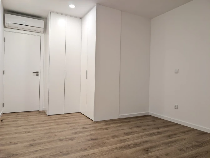 Apartamento T3 para Arrendamento em Glória e Vera Cruz Foto 10