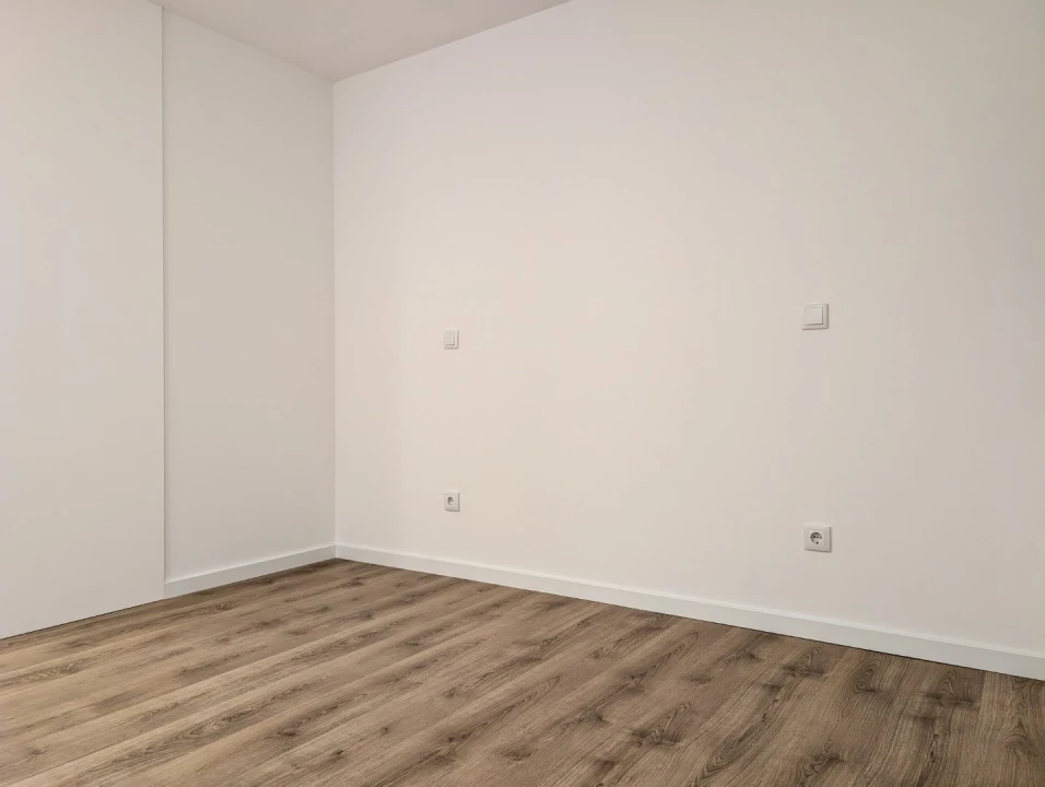 Apartamento T3 para Arrendamento em Glória e Vera Cruz Foto 11