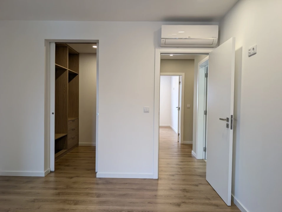 Apartamento T3 para Arrendamento em Glória e Vera Cruz Foto 9