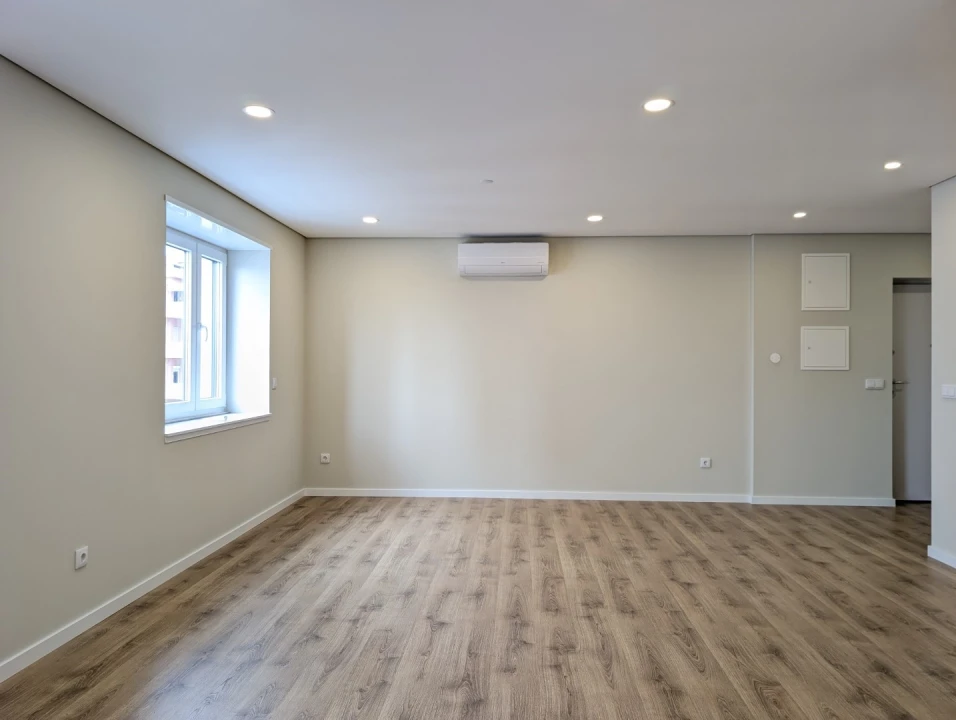 Apartamento T3 para Arrendamento em Glória e Vera Cruz Foto 7