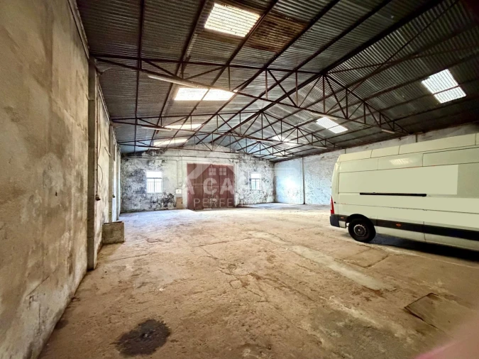 Armazém para Venda em Esmoriz Foto 3