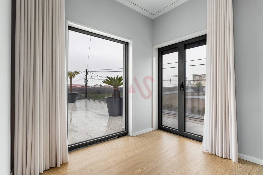 Moradia T4 para Venda em Torrados e Sousa Foto 24