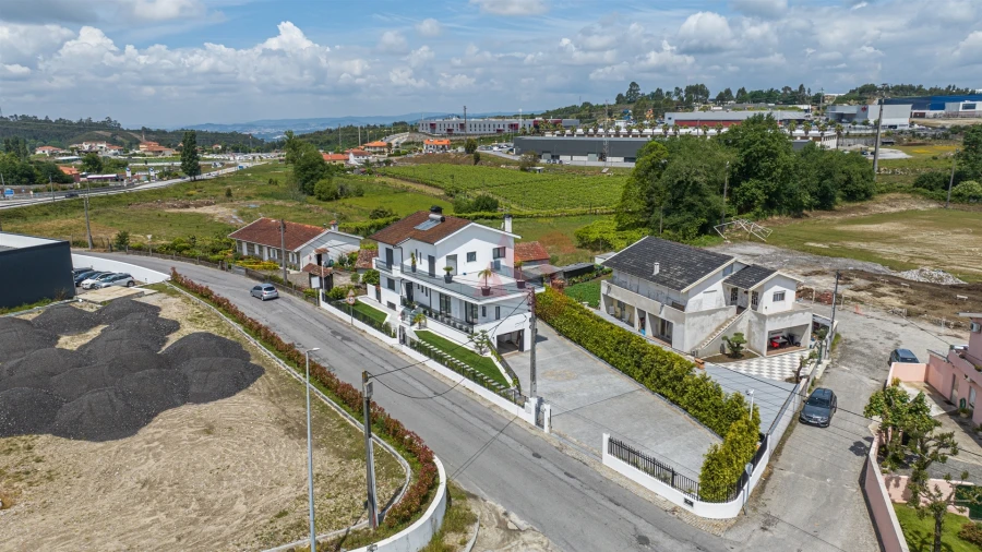 Moradia T4 para Venda em Torrados e Sousa Foto 39