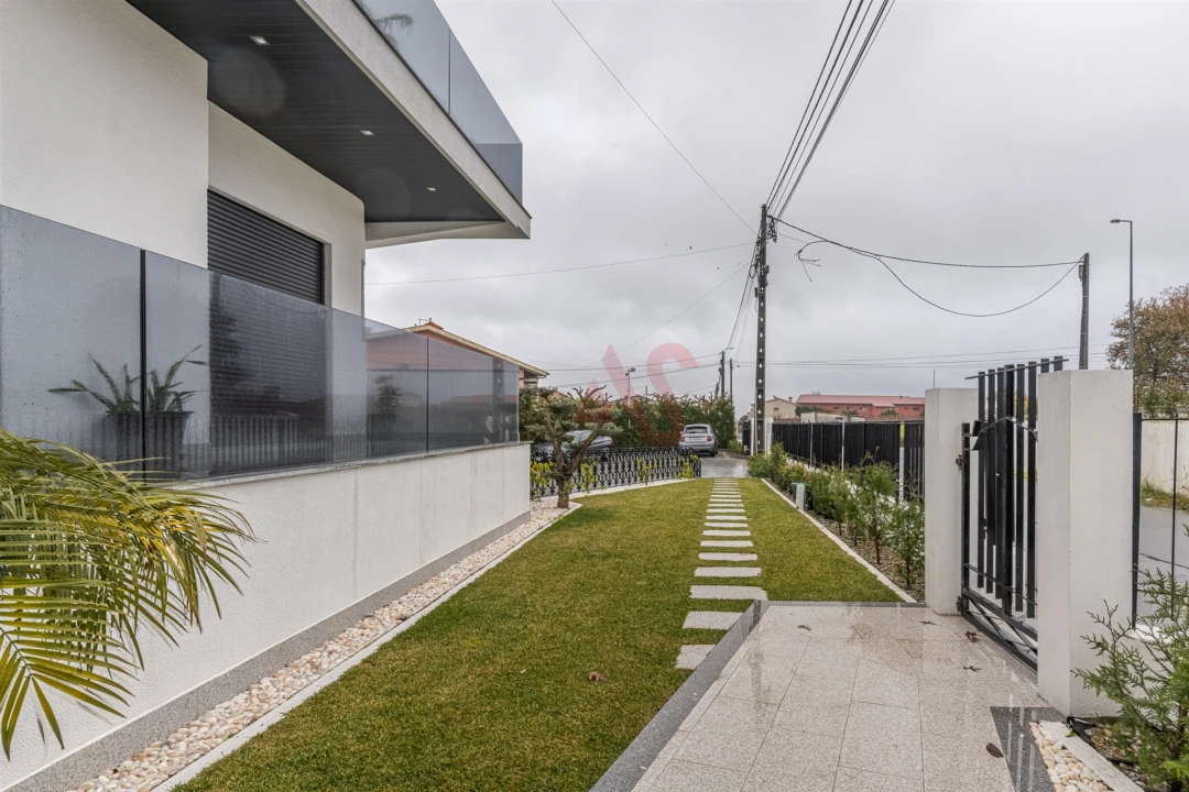 Moradia T4 para Venda em Torrados e Sousa Foto 28