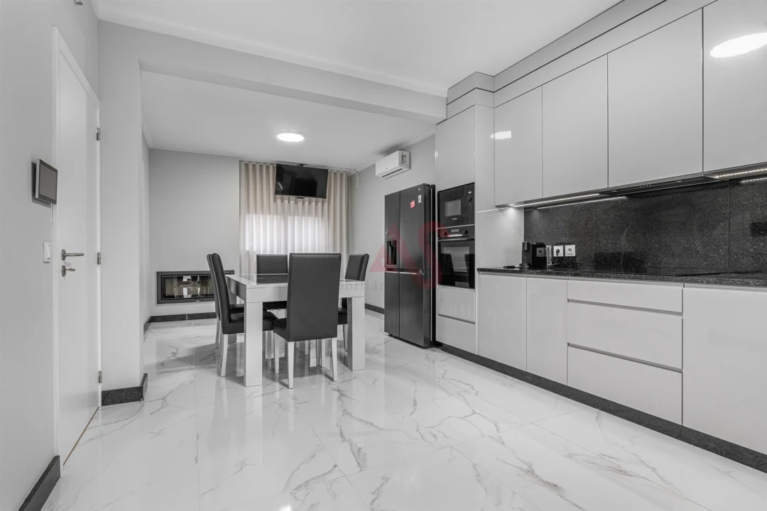 Moradia T4 para Venda em Torrados e Sousa Foto 8