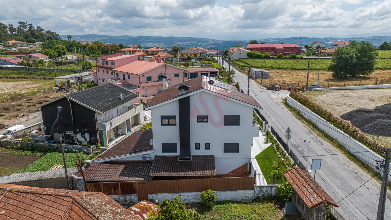 Moradia T4 para Venda em Torrados e Sousa Foto 38
