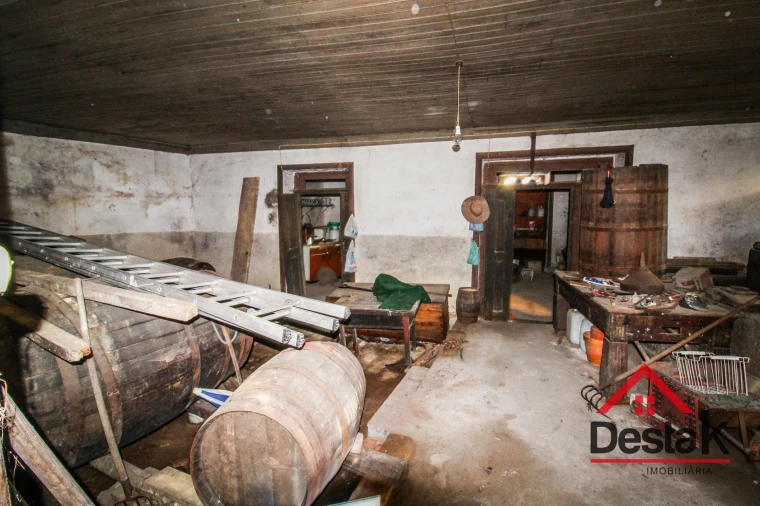 Moradia T4 para Venda em Queirã Foto 15