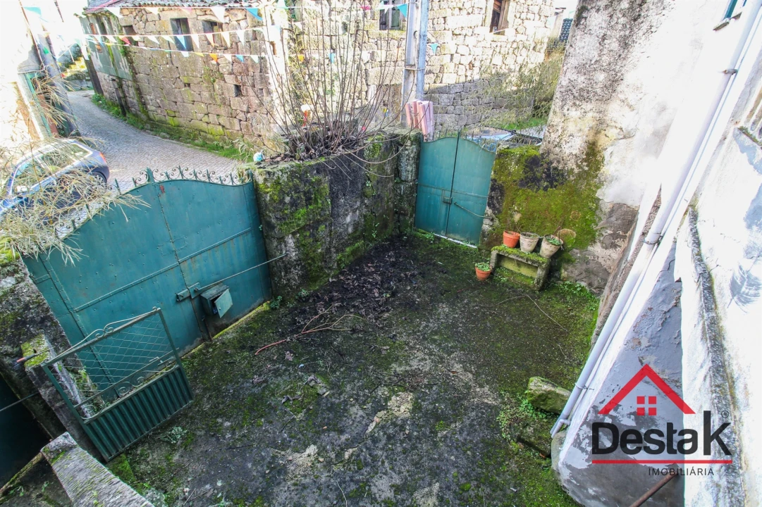 Moradia T4 para Venda em Queirã Foto 16