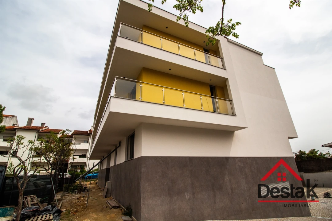 Apartamento T1 para Venda em Viseu Foto 14
