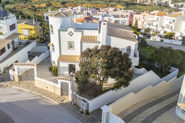 Moradia T4 para Venda em Lagos (São Sebastião e Santa Maria) Foto 45