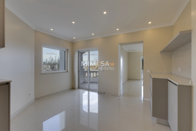 Moradia T4 para Venda em Lagos (São Sebastião e Santa Maria) Foto 22