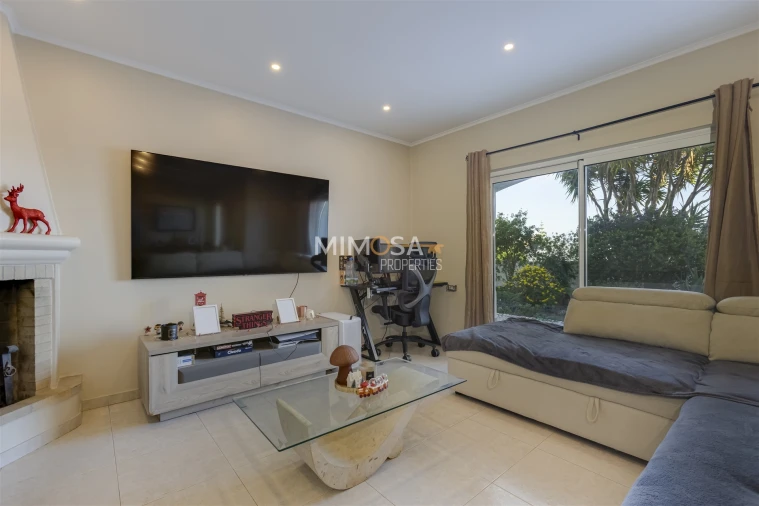 Moradia T4 para Venda em Lagos (São Sebastião e Santa Maria) Foto 8