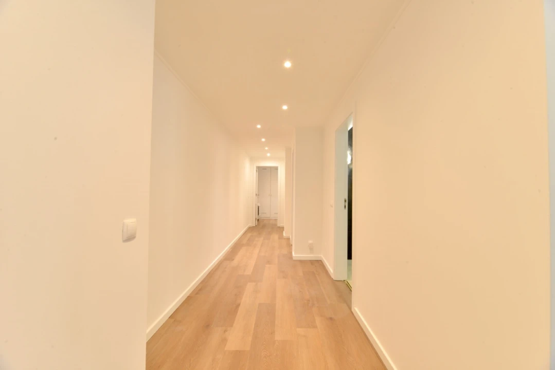 Moradia T2 para Arrendamento em Santa Maria e São Miguel, São Martinho, São Pedro Penaferrim Foto 15